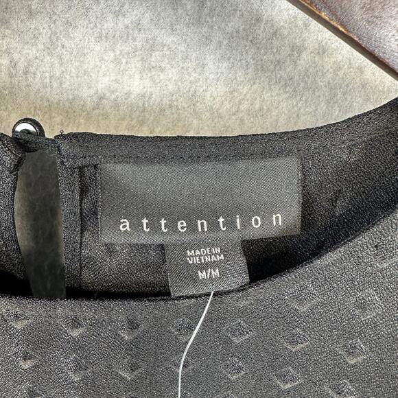 Attention Top Womens Medium Black Textured 100% Polyester Short Sleeve Pullover - Picture 6 of 14